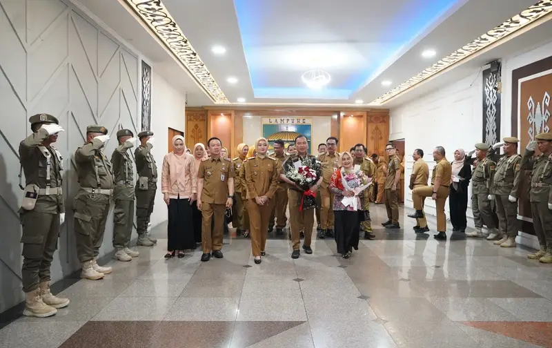 Lepas Purnabakti Dr. Edwin Rusli, Wagub Jihan Tegaskan Pengabdian Insan Kesehatan Tanpa Batas 2 Lepas Purnabakti Dr. Edwin Rusli, Wagub Jihan Tegaskan Pengabdian Insan Kesehatan Tanpa Batas