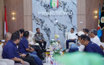 Pringsewu Siap Sukseskan Hpn Dan Porwanas 2027, Jadikan Momentum Orbitkan Mocaf Ke Kancah Nasional 5 Pemkab Pringsewu Siap Dukung Penuh Hpn Dan Porwanas 2027 Di Lampung. Ajang Nasional Ini Jadi Momentum Emas Promosikan Tepung Mocaf Ke Kancah Nasional.