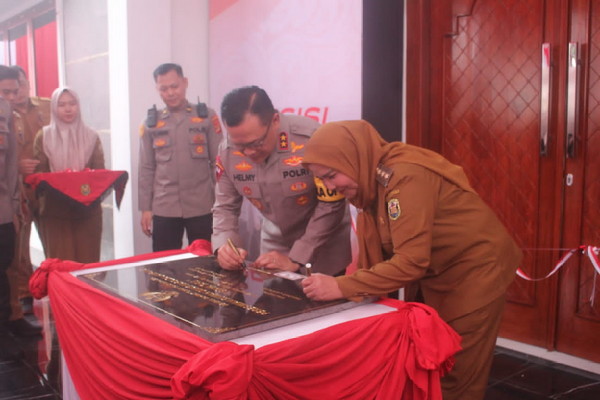 Pemerintah Kota Bandar Lampung Hibahkan Graha Tapis untuk Kapolda Lampung