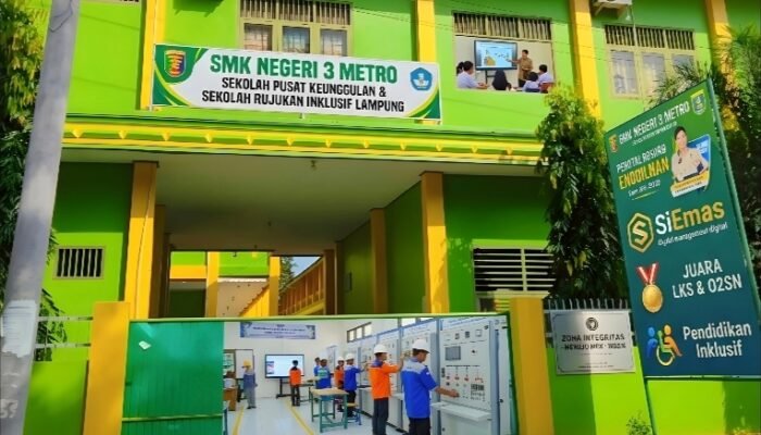 Smkn 3 Metro Kokohkan Reputasi Sekolah Rujukan Unggulan Di Lampung
